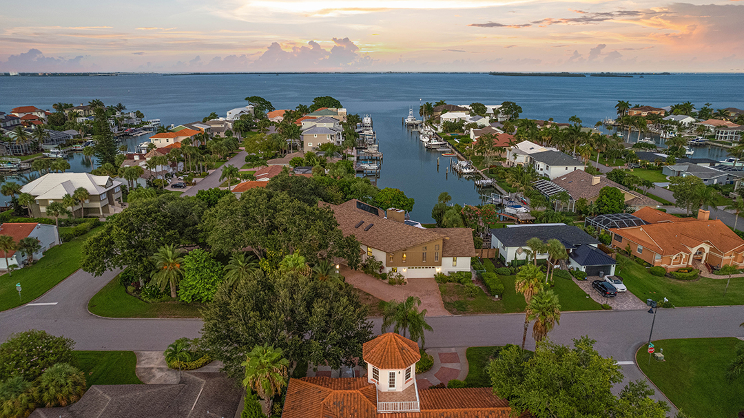 Abbas Former Florida Getaway For Warm Weather Fun Hits The Market A
