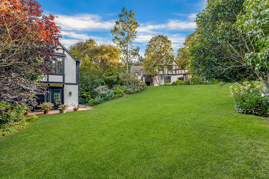 Producers Pacific Palisades Estate Proeprtys Structures