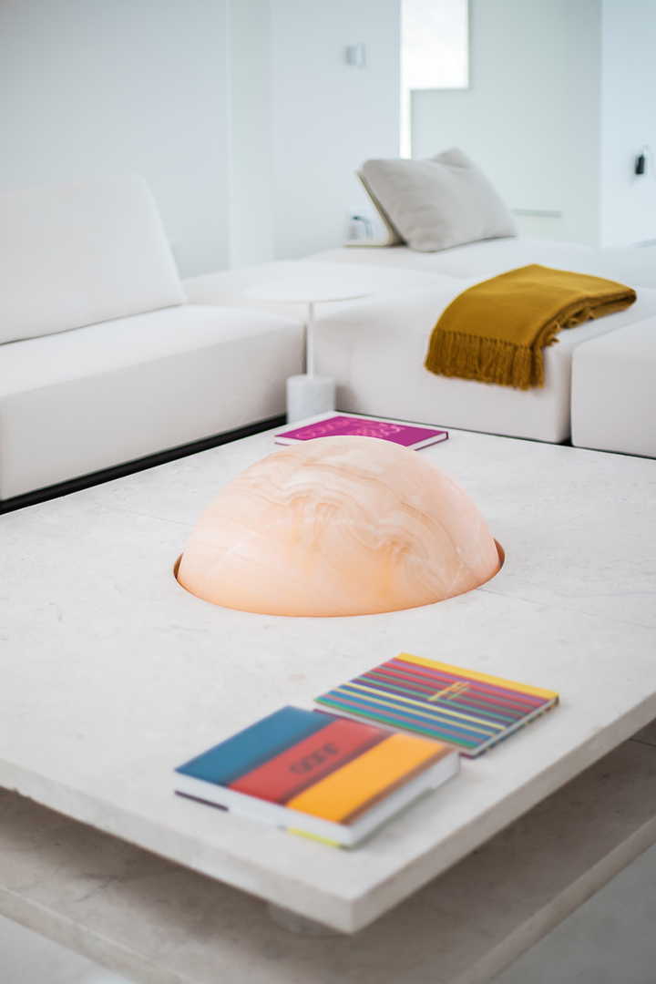 Renowned Architect Miguel Angel Aragones Lists Minimalist Yet Groovy Beverly Hills Masterpiece 510 Arkell 42