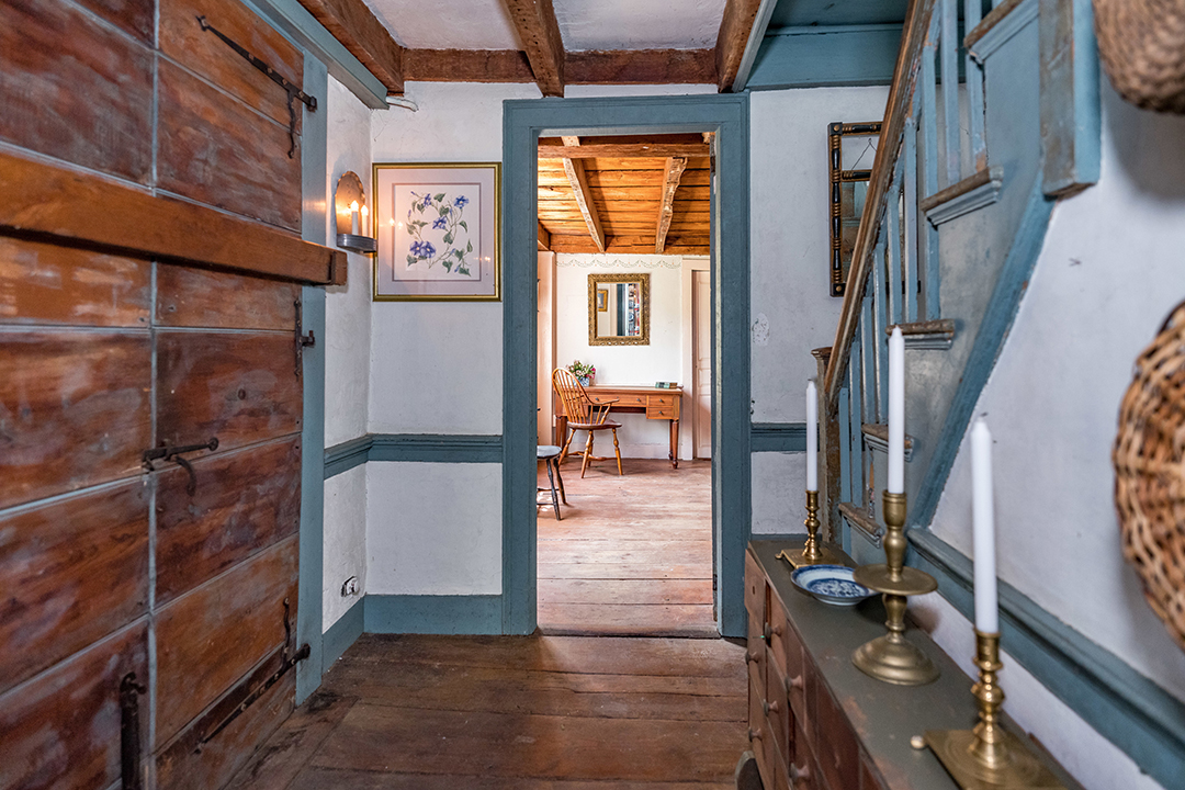Tour A 2m Lyme Compound Dating Back To 1760 That Thinks Pink L