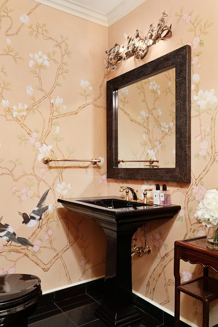 The Most Famous Woman In China Asks 28m For Beautifully Reimagined Sutton Place Townhouse Bathroom 3