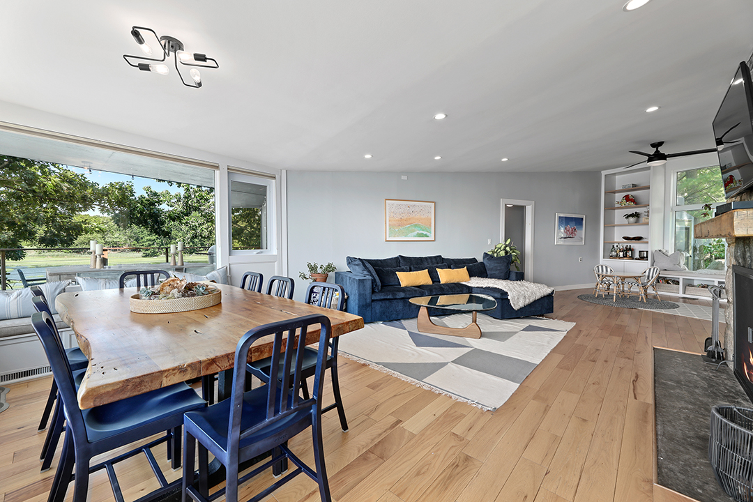 Cali Meets Connecticut At A Unique Waterfront Home In Norwalk Asking 2 8m Q