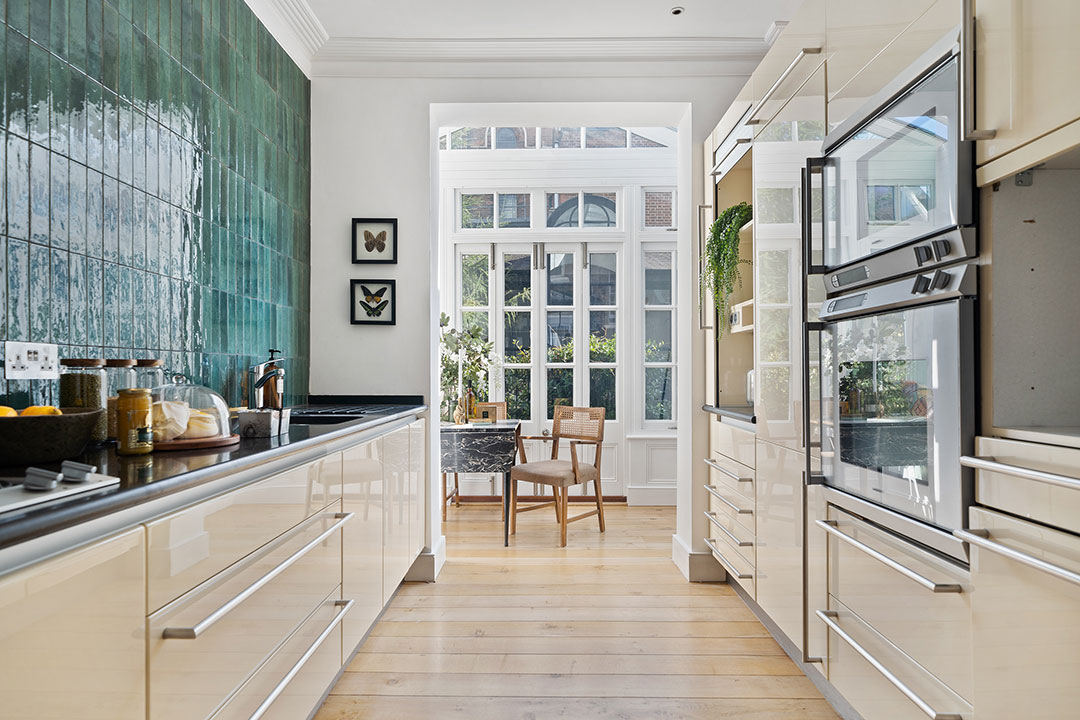 75 Chester Row Kitchen
