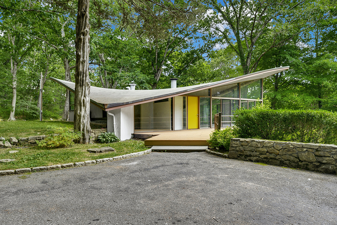 New Canaans Treasured Circa 1960 Evans House Lists For 2 1m A