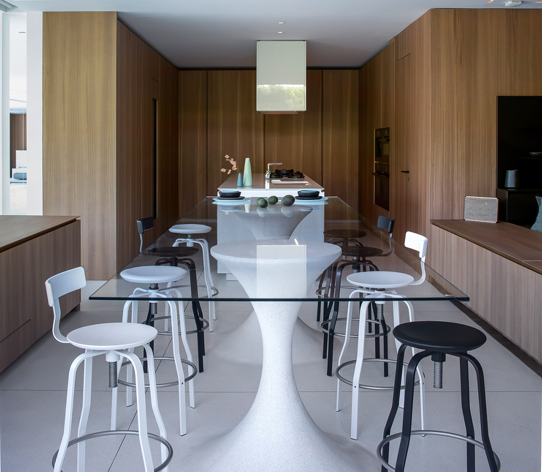 Renowned Architect Miguel Angel Aragones Lists Minimalist Yet Groovy Beverly Hills Masterpiece 510 Arkell 52