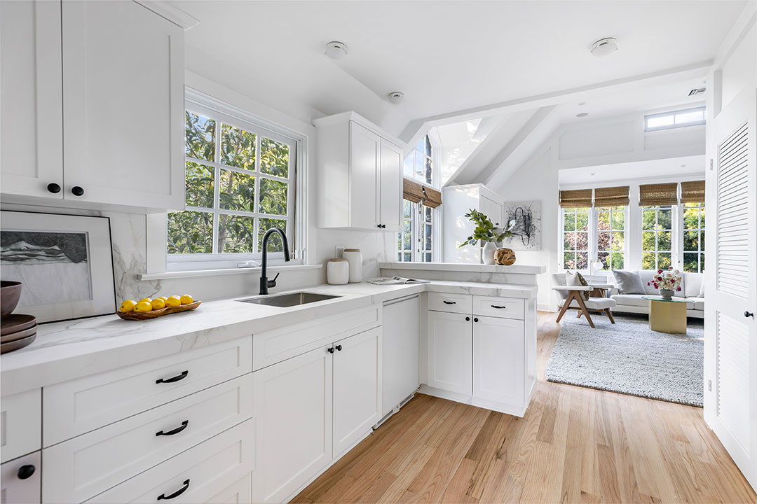 Producers Pacific Palisades Estate Cottage Kitchen
