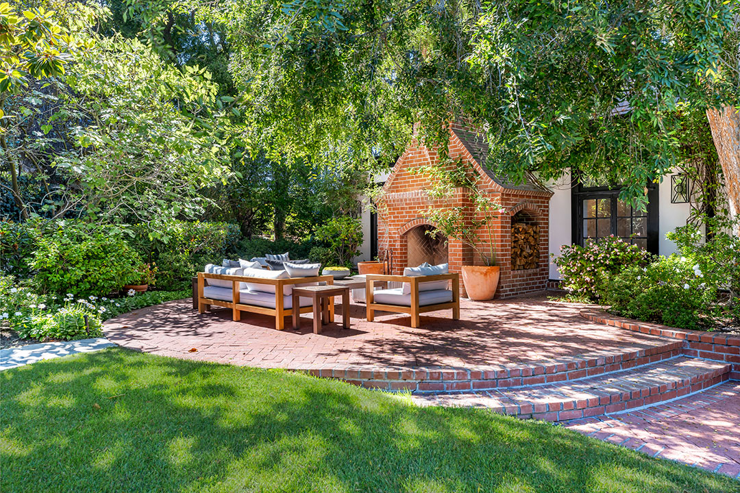 Producers Pacific Palisades Estate Outdoor Fireplace