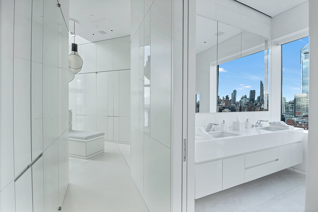 Hugh Jackman Drops 21 125m On An Ultra Modern Chelsea Penthouse Bath Closet