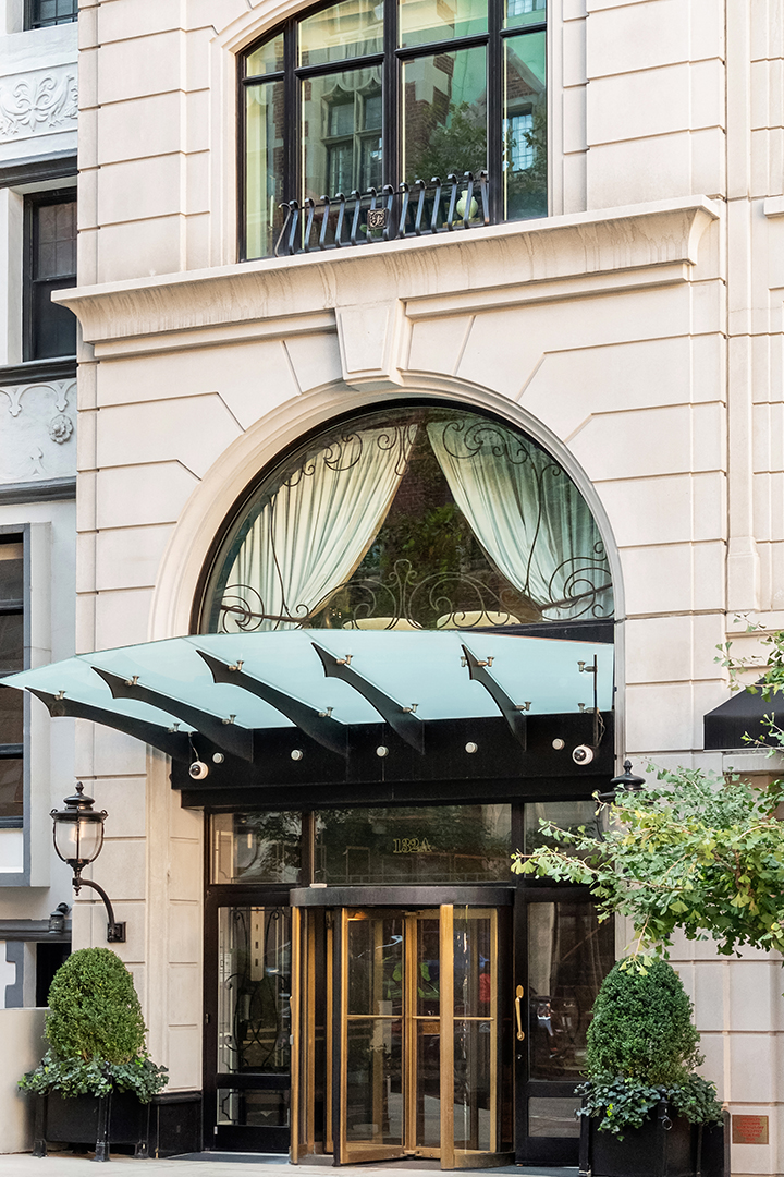 Exuberant Interiors By Sasha Bikoff Beckon At This Upper East Side Apartment Asking 5m M