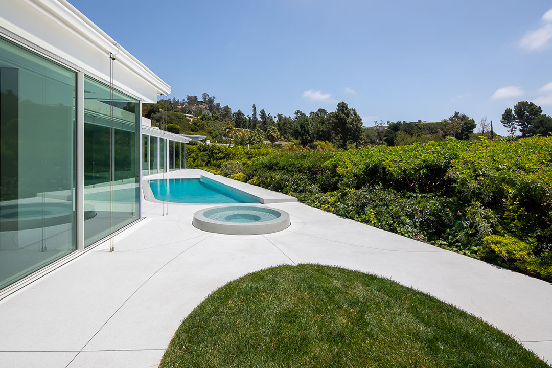 Renowned Architect Miguel Angel Aragones Lists Minimalist Yet Groovy Beverly Hills Masterpiece 510 Arkell 87