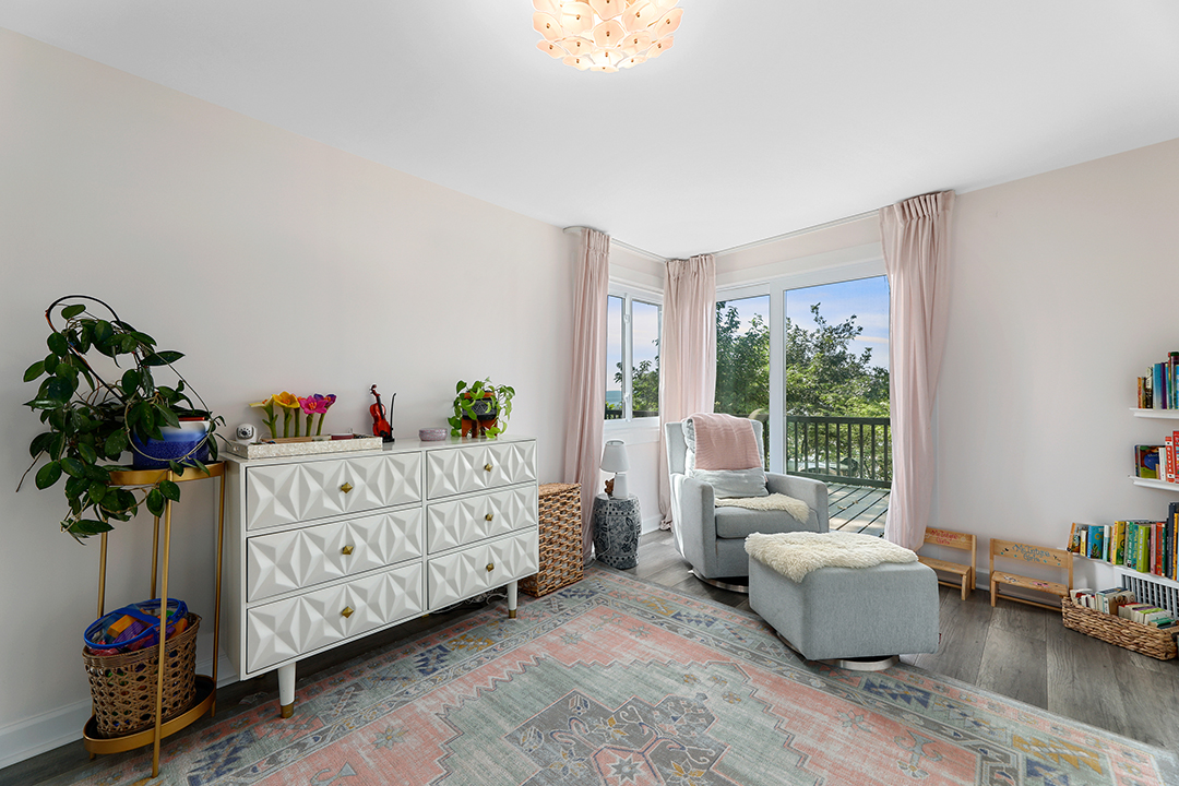 Cali Meets Connecticut At A Unique Waterfront Home In Norwalk Asking 2 8m T