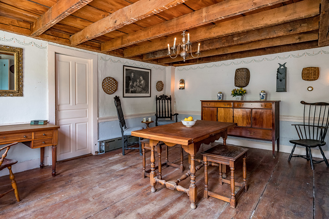 Tour A 2m Lyme Compound Dating Back To 1760 That Thinks Pink K
