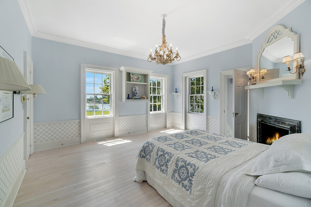 Donald Trumps Former Greenwich Estate Relists After Years Of Being On And Off The Market Z