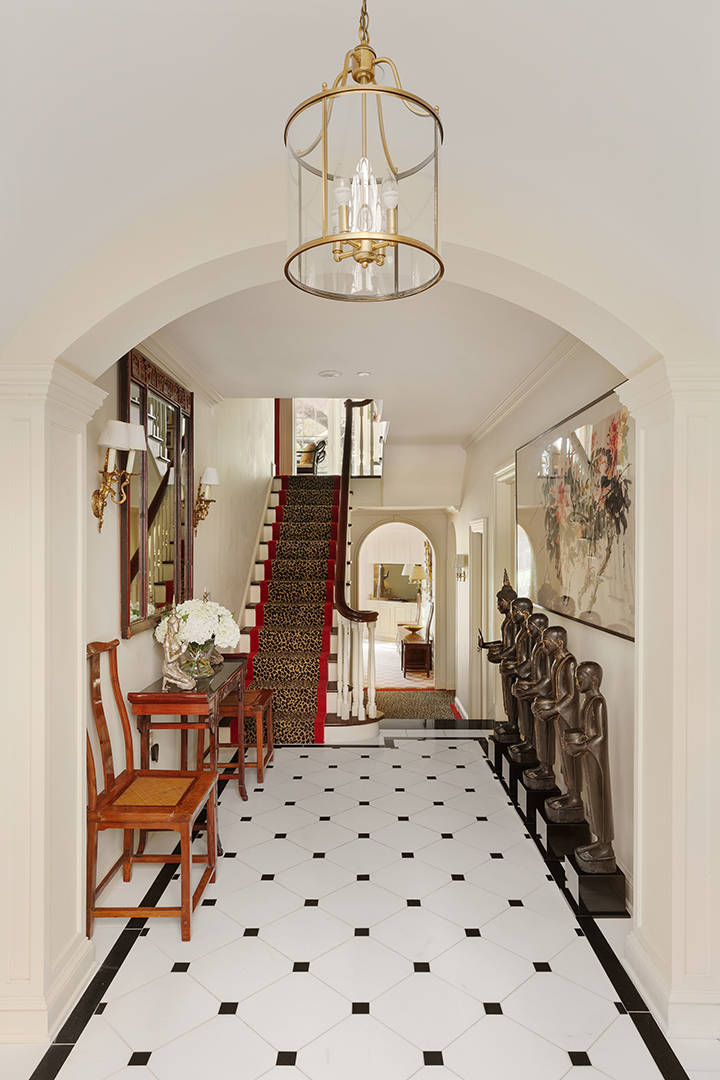 The Most Famous Woman In China Asks 28m For Beautifully Reimagined Sutton Place Townhouse Foyer 1
