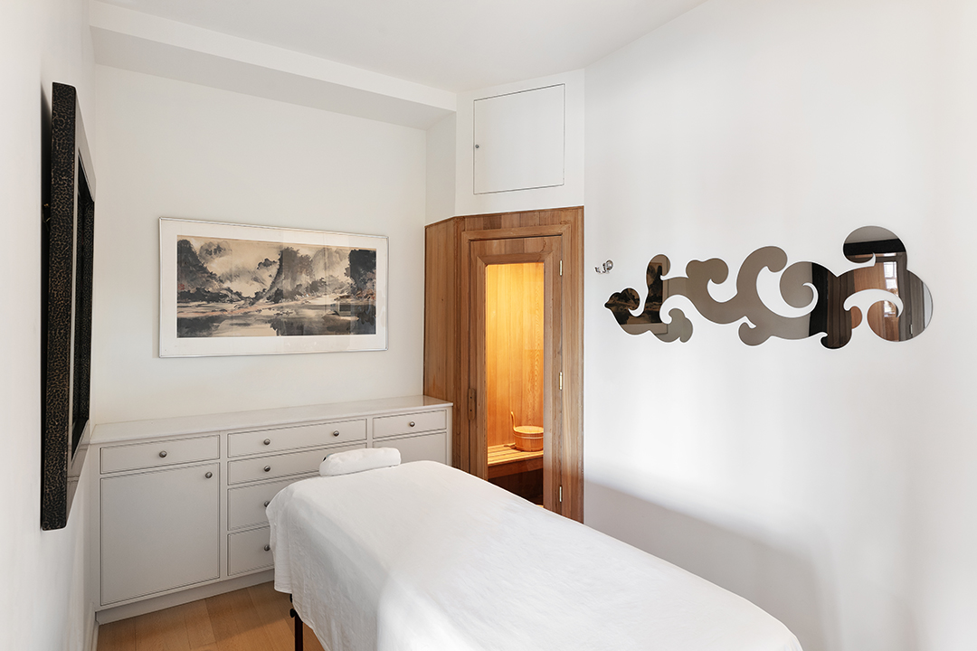 The Most Famous Woman In China Asks 28m For Beautifully Reimagined Sutton Place Townhouse Spa Room