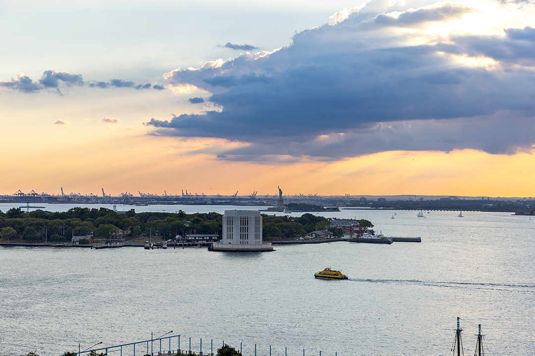 Brooklyn Penthouse Belonging To Nyc Real Estate Royalty Lists For 8 5m T