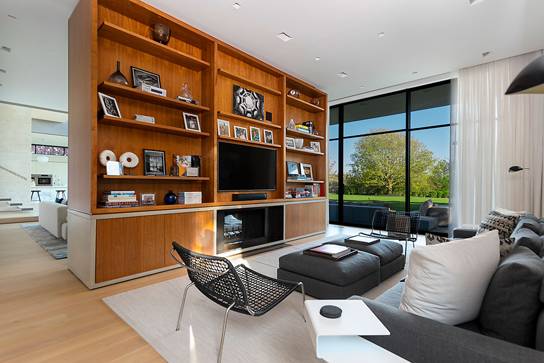 183danielsln Sagaponacksouthnewyork Michaela Keszler Douglaselliman Photography 91731926 High Res