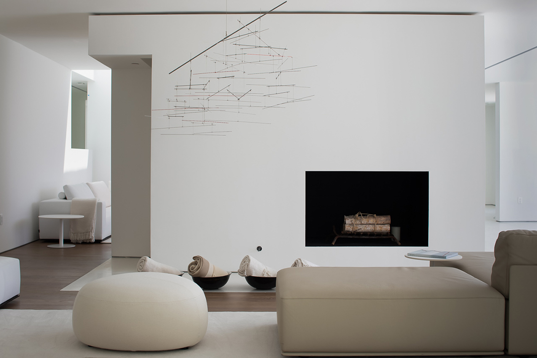 Renowned Architect Miguel Angel Aragones Lists Minimalist Yet Groovy Beverly Hills Masterpiece 510 Arkell 27