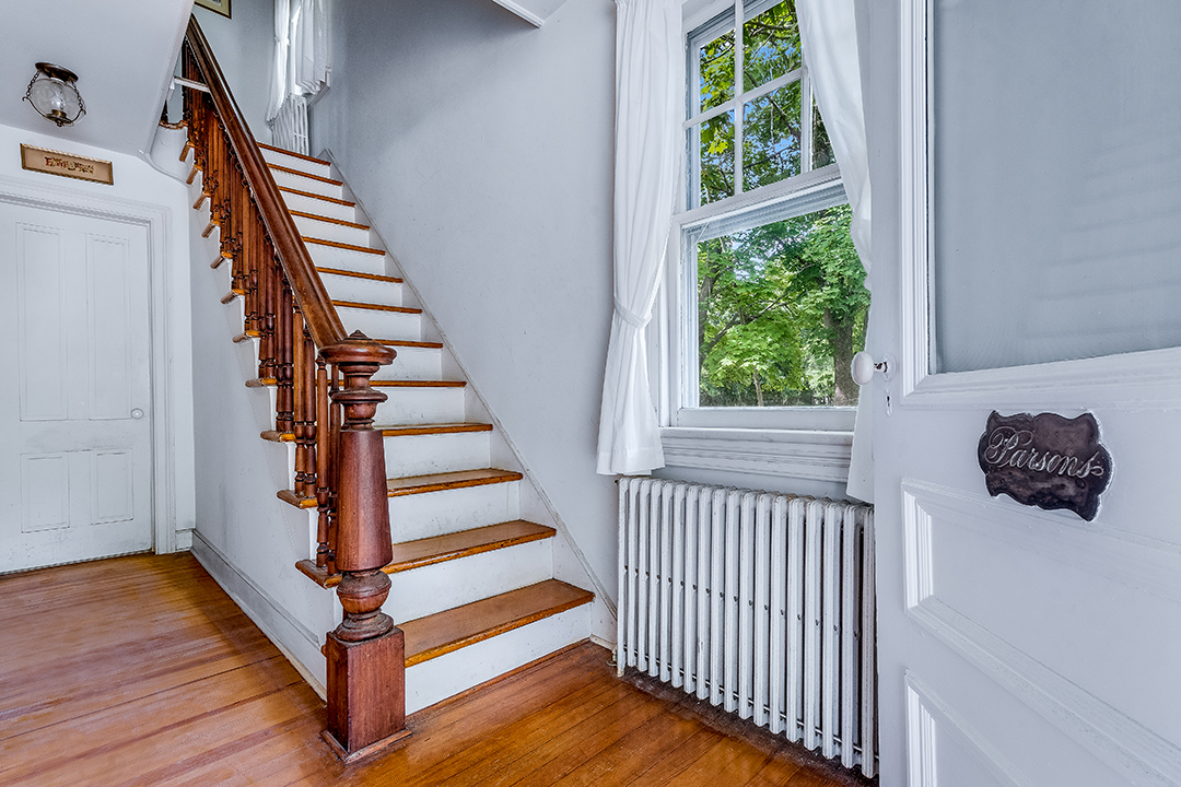 A Historic East Hampton Estate Owned By The Same Family Since 1880 Seeks 6 97m E
