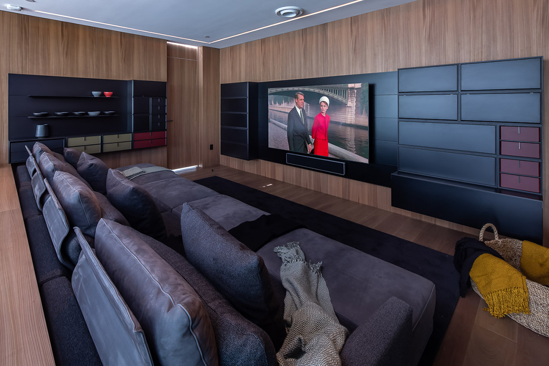 Renowned Architect Miguel Angel Aragones Lists Minimalist Yet Groovy Beverly Hills Masterpiece 510 Arkell 55