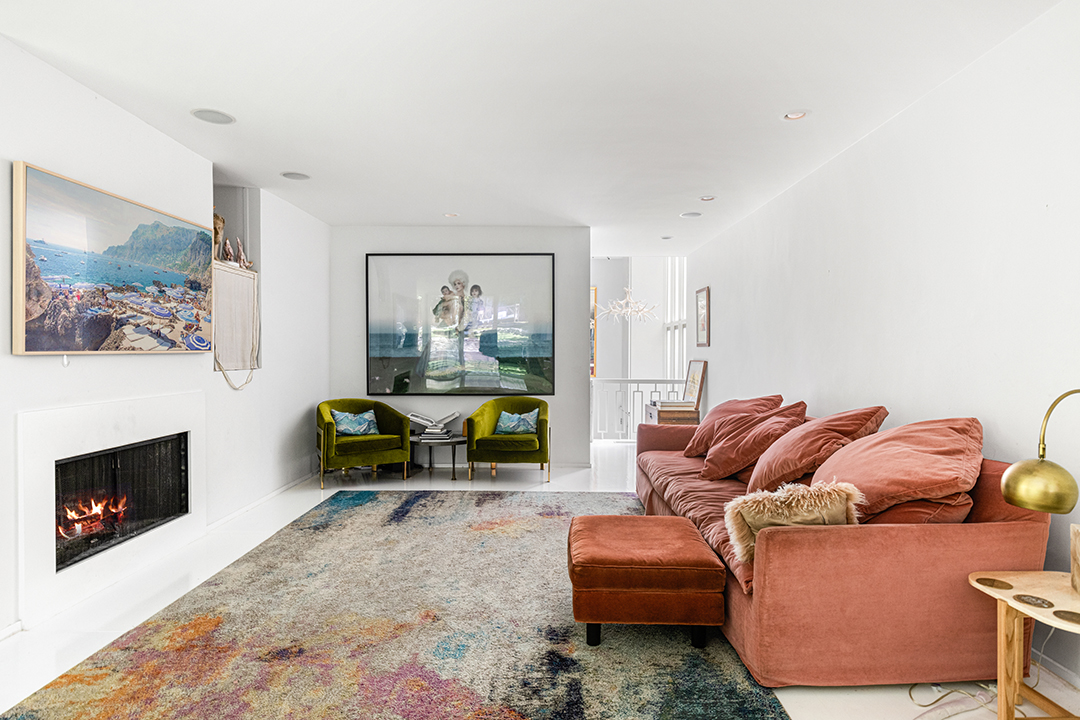 Actress Jaime King Lists A Circa 1960 Beverly Hills House Built By Walt Disney 1612 Schuyler 11