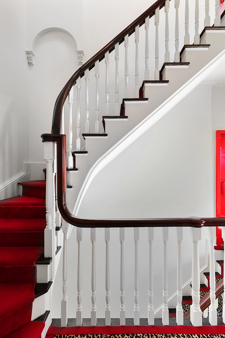 The Most Famous Woman In China Asks 28m For Beautifully Reimagined Sutton Place Townhouse Stairs