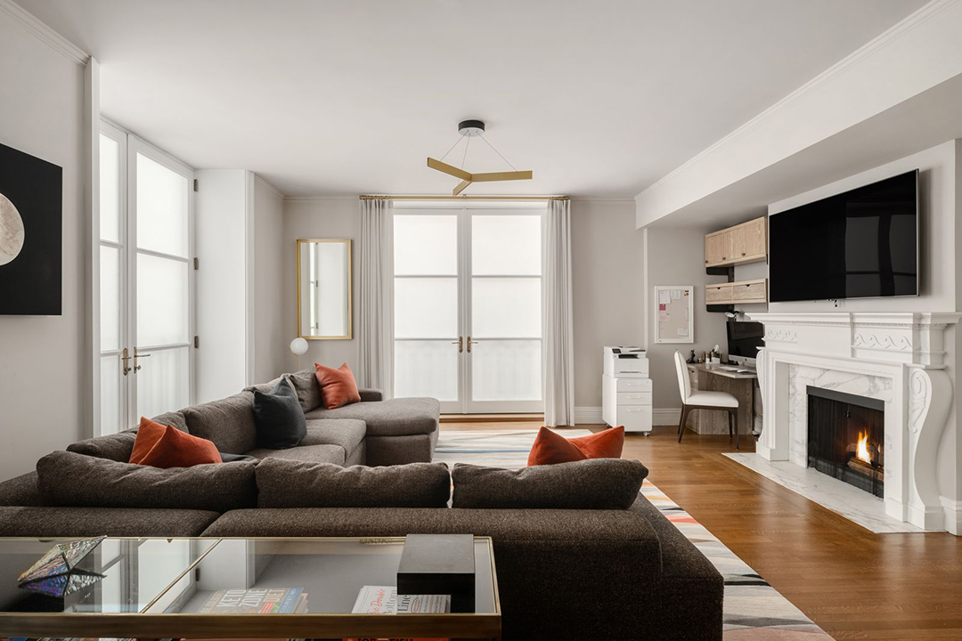 Historic Ues Mansion Where Jimmy Choo Founder Once Lived Lists Duplex For 23 9m Zz