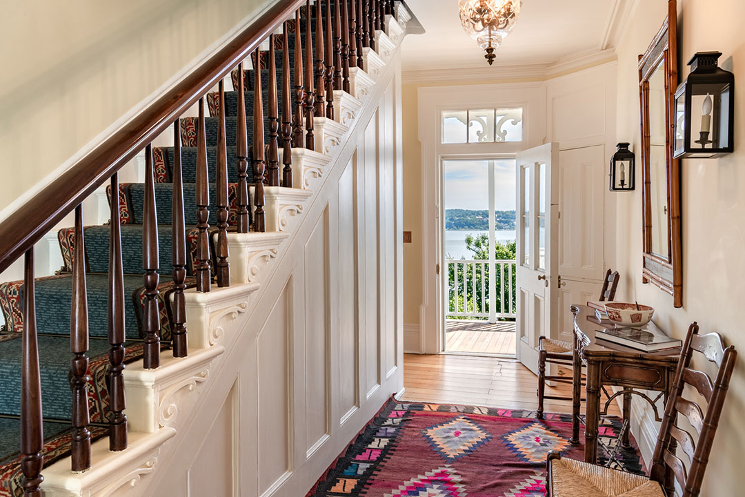 Snedens Landing Entry And Stairs