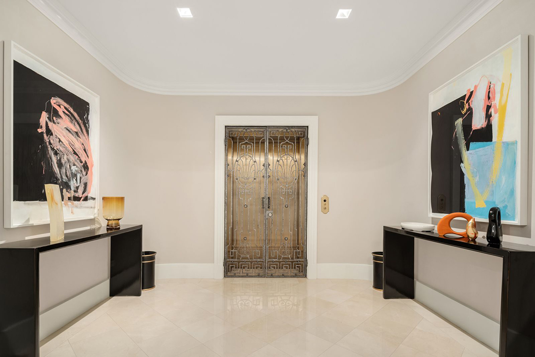 Historic Ues Mansion Where Jimmy Choo Founder Once Lived Lists Duplex For 23 9m Yy