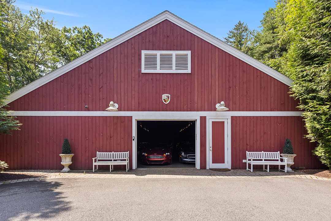 Yankee Candle Car Barn