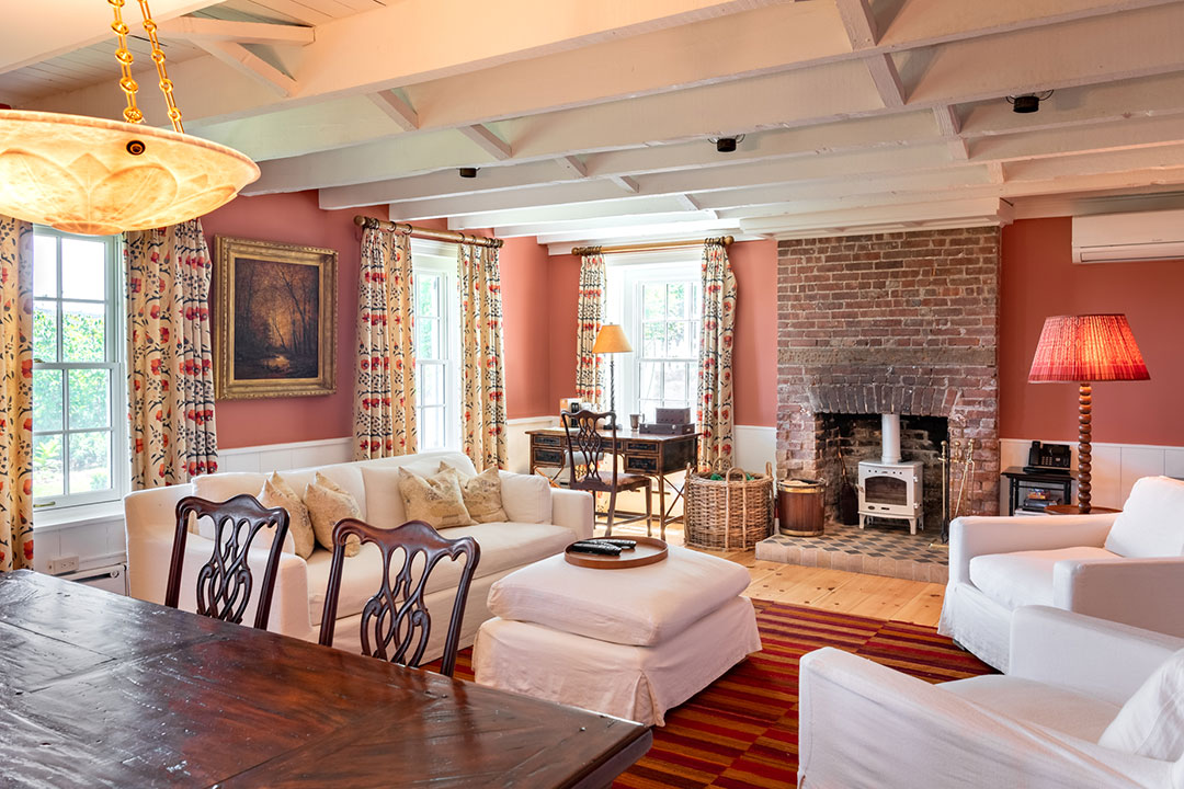 Snedens Landing Dining And Living Area