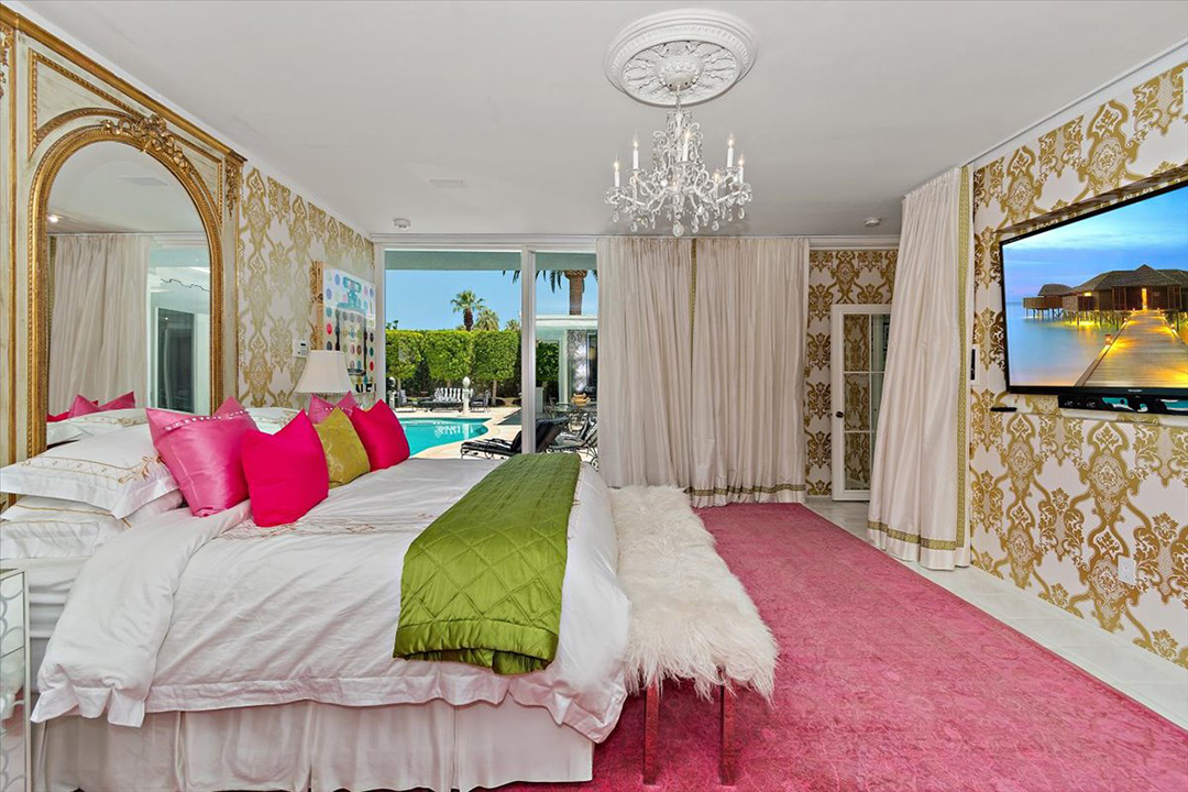 Founder Of Spa Girl Cocktails Lists Palm Springs Estate Brimming With 60s Flair H