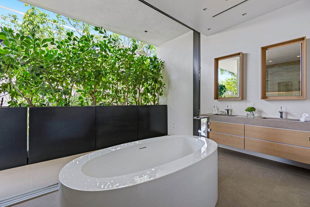 Lil Wayne Miami Bathtub