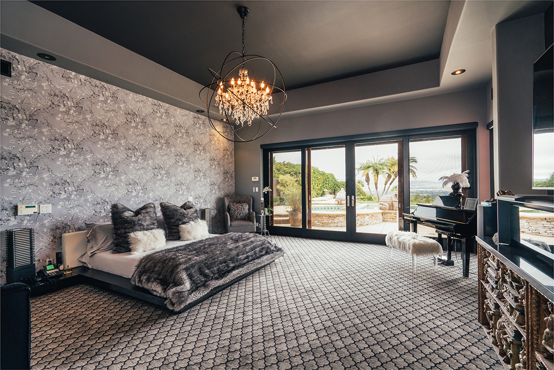 Motley Crues Tommy Lee Relists His Calabasas Home For 4 6m J