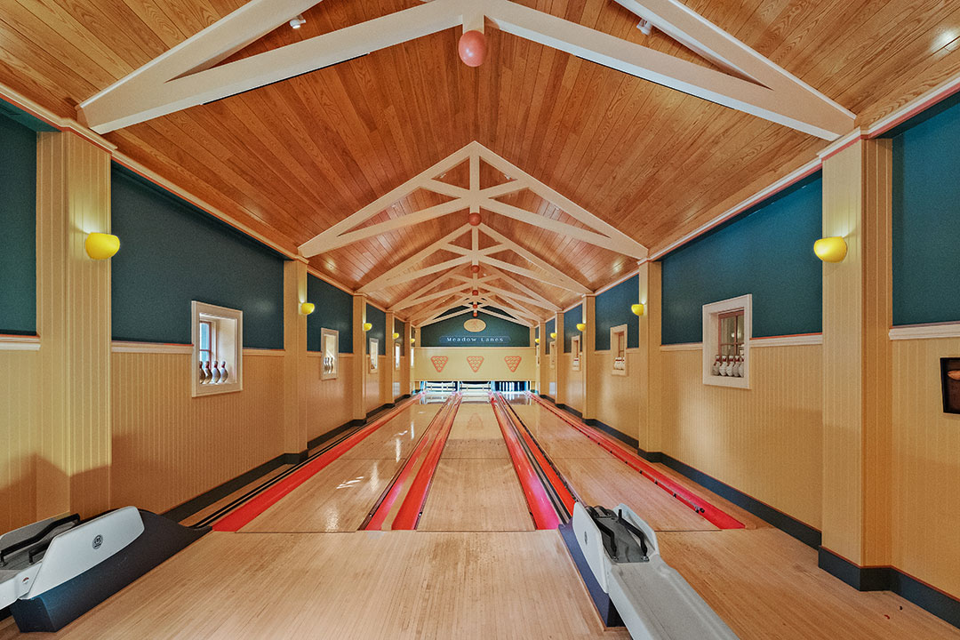 Yankee Estate Bowling Alley