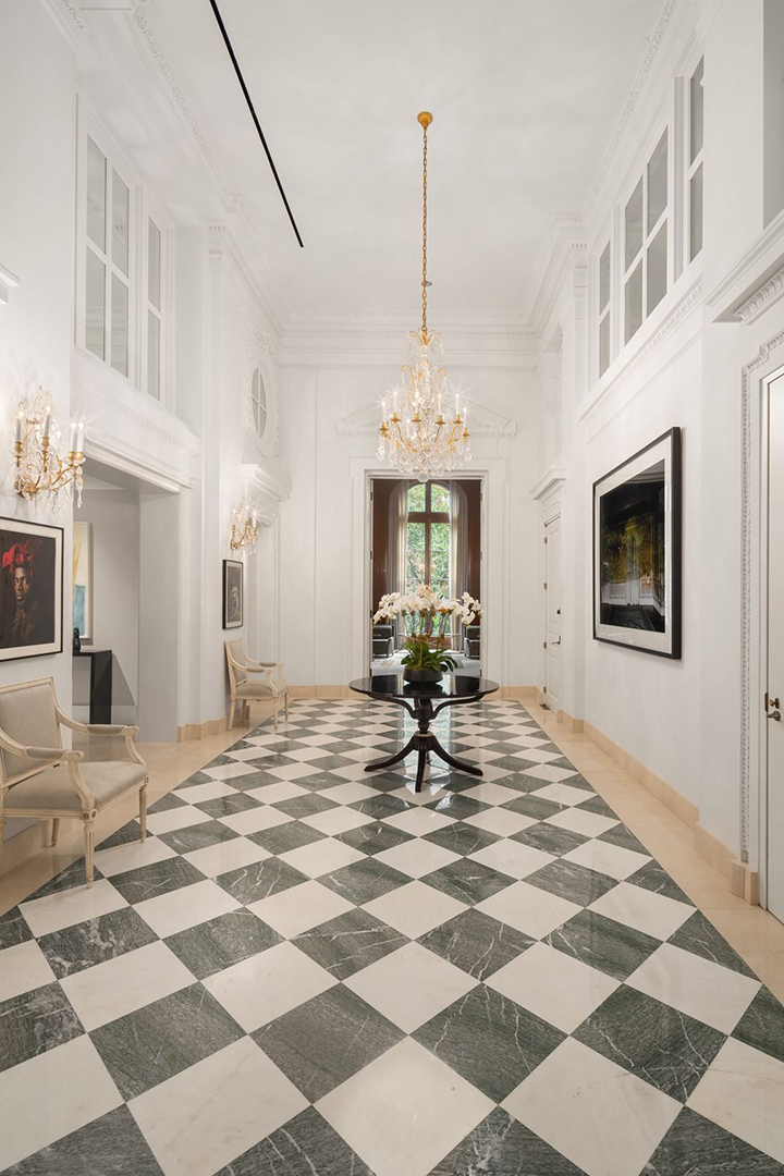 Historic Ues Mansion Where Jimmy Choo Founder Once Lived Lists Duplex For 23 9m B