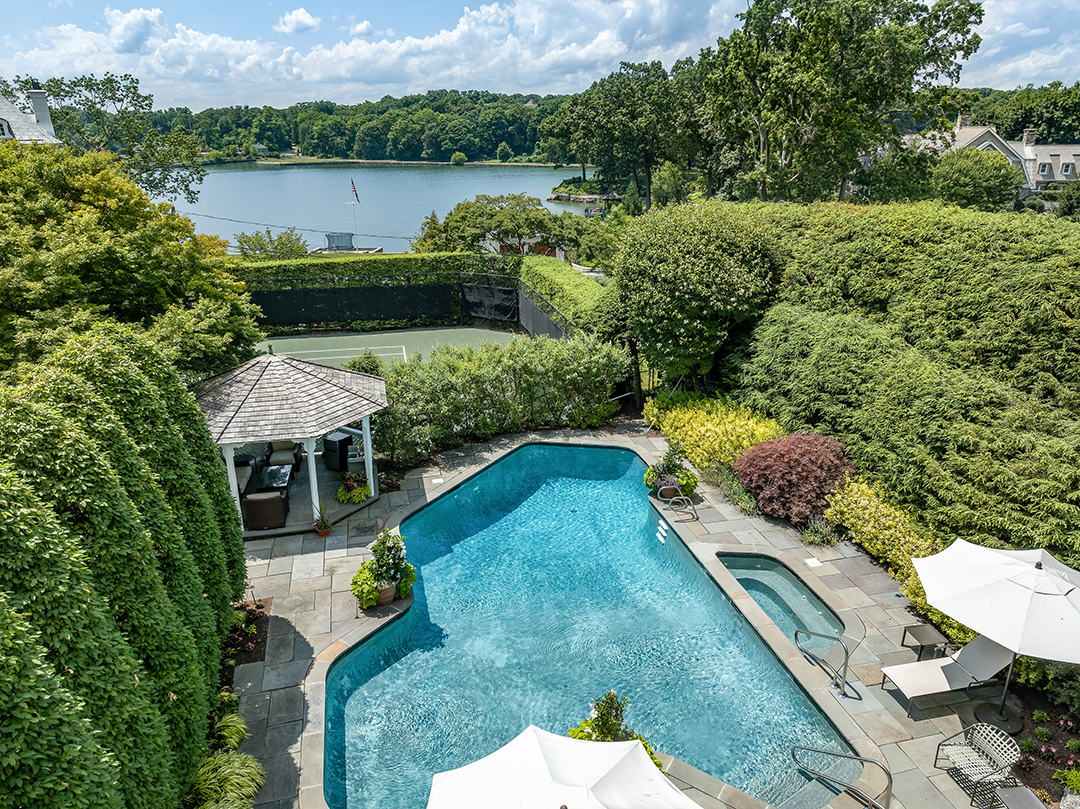 Elegant 1890s Home In Greenwich Known As Bonnie Breeze Lists For The First Time In 50 Years D
