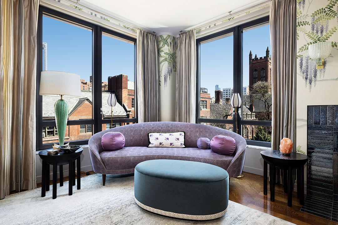 Barnes And Noble Nyc Primary Suite Sitting