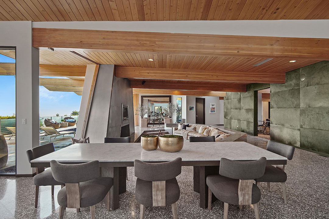 Hollywood Hills Dining