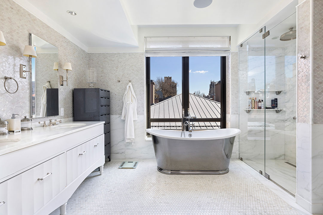 Barnes And Noble Nyc Primary Bath