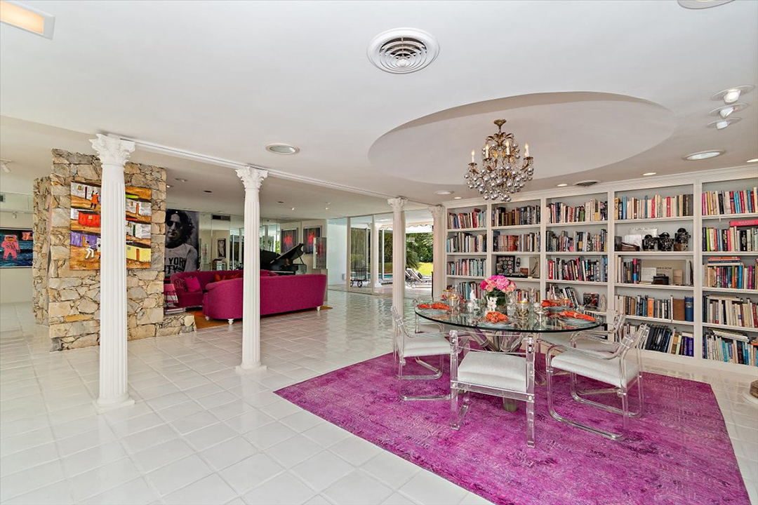 Founder Of Spa Girl Cocktails Lists Palm Springs Estate Brimming With 60s Flair C