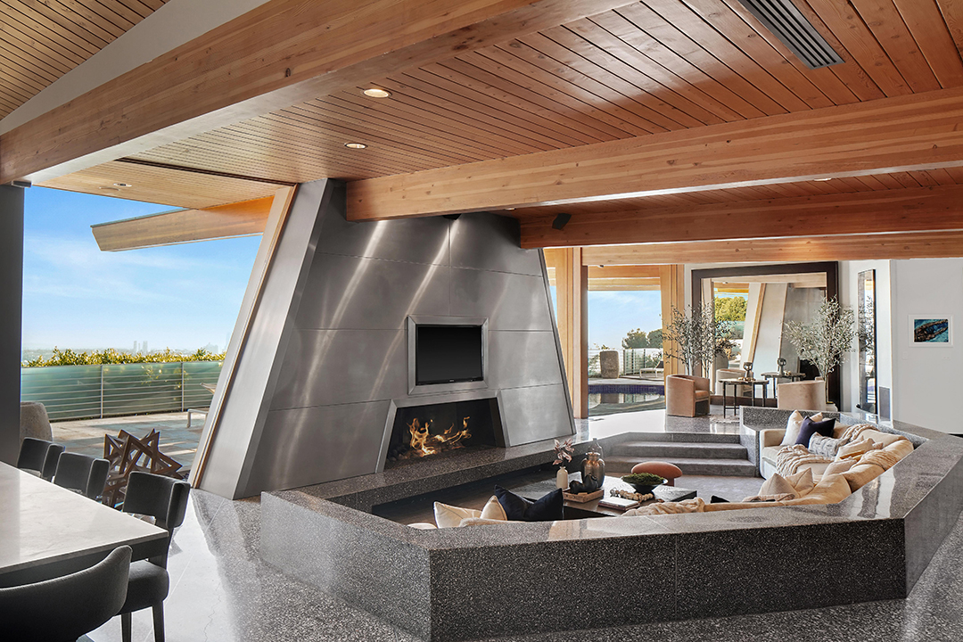 Christina Aguilera And Liza Minnelli Both Once Owned This Unique Hollywood Hills Pad Asking 8 6m B