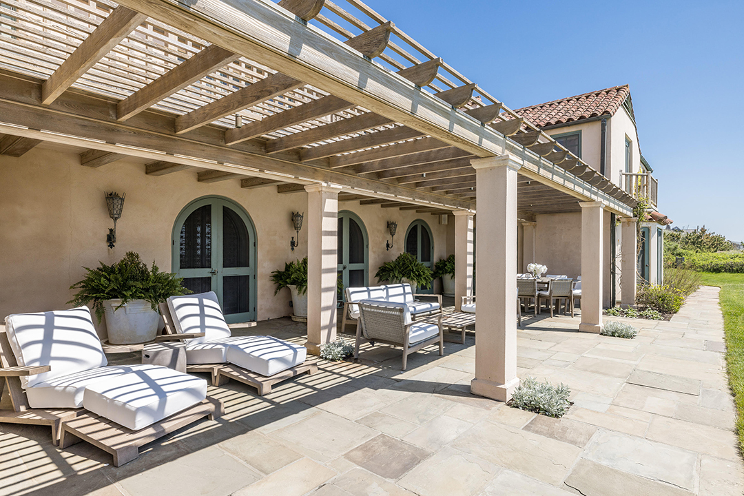 Inside A 65m Beachfront East Hampton Estate Listed For The First Time In 75 Years 003