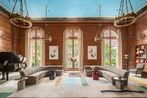 Historic Ues Mansion Where Jimmy Choo Founder Once Lived Lists Duplex For 23 9m P