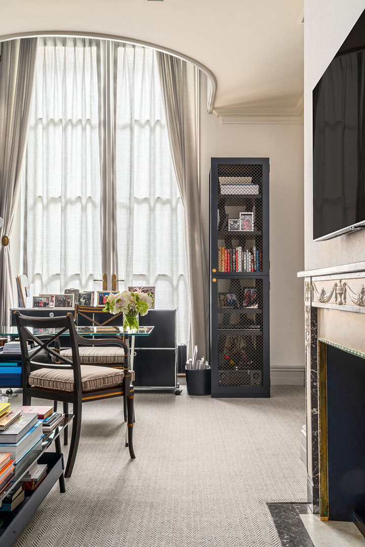 Historic Ues Mansion Where Jimmy Choo Founder Once Lived Lists Duplex For 23 9m V