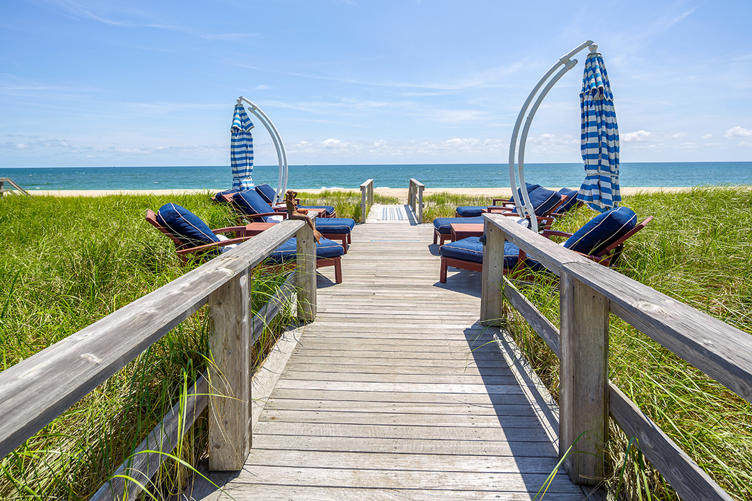 Tour A Quintessential Hamptons Beach House Priced At 11m E