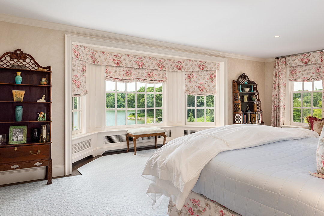 Elegant 1890s Home In Greenwich Known As Bonnie Breeze Lists For The First Time In 50 Years U