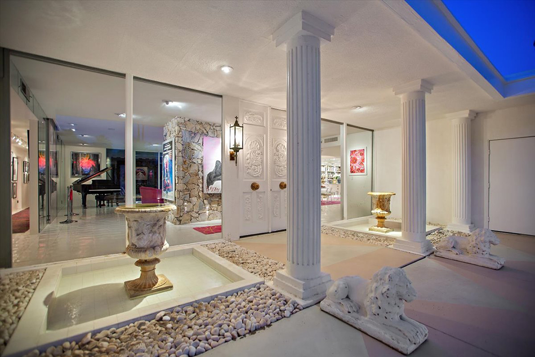 Founder Of Spa Girl Cocktails Lists Palm Springs Estate Brimming With 60s Flair L