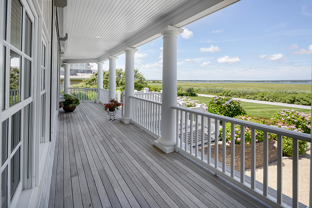 Tour A Quintessential Hamptons Beach House Priced At 11m I