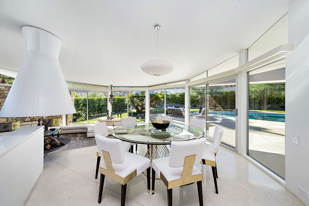 Elvis Palm Springs Dining Room